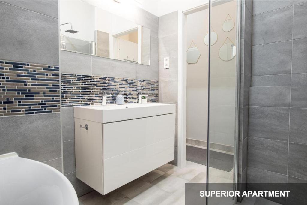 Bpr Agathe Elegant Suite With Parliament View Budapeşte Dış mekan fotoğraf